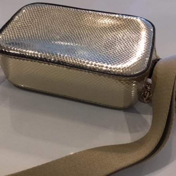 Michael Michael Kors Maisie Metallic Gold 2 in 1 Camera Crossbody Bag NWT $498 - Picture 10 of 12